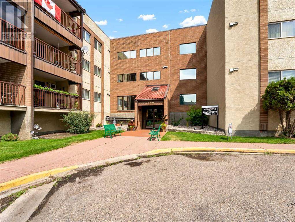 Medicine Hat, AB T1B3Z3,225, 3090 15 Avenue SE