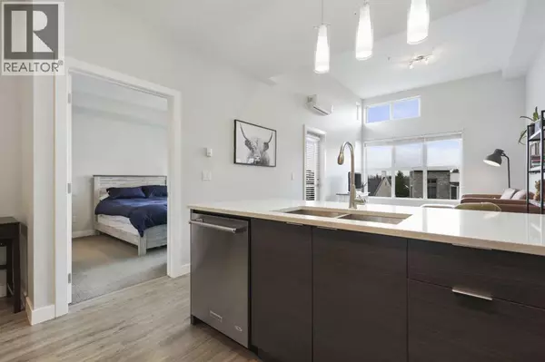 Calgary, AB T3E8A9,1403, 95 Burma Star Road SW