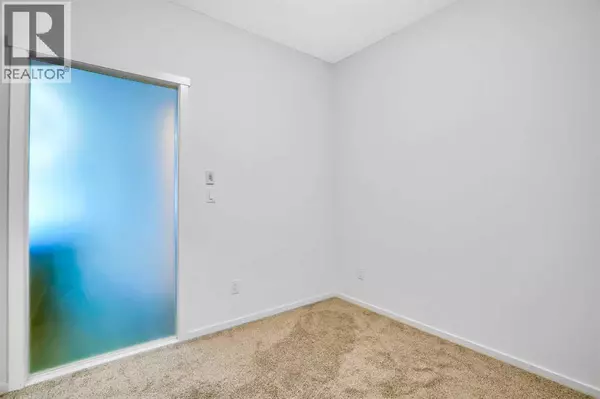 Calgary, AB T2X4A4,6105, 151 Legacy Main Street SE