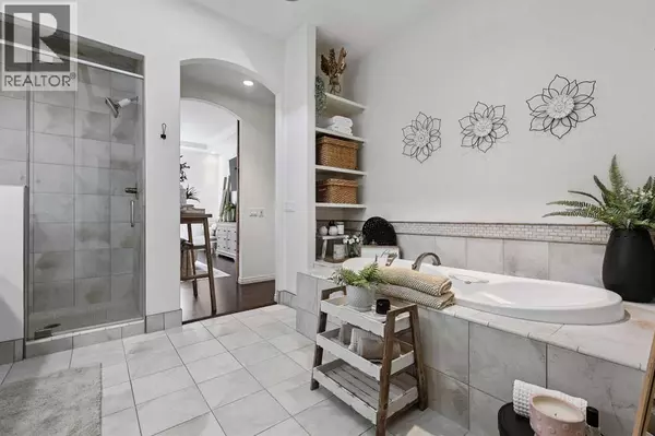 Calgary, AB T2Z0Y4,81 Elgin Estates View SE