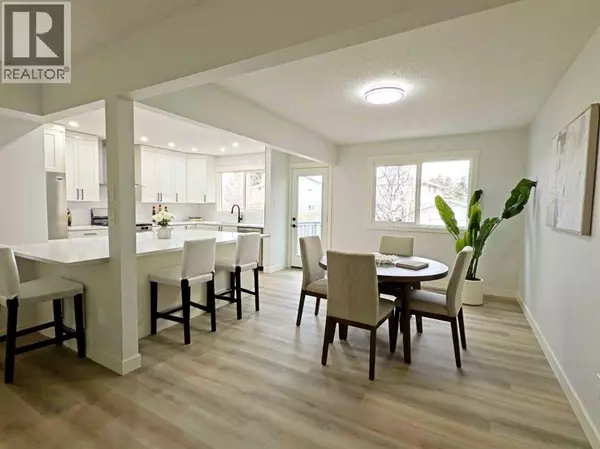 Calgary, AB T3B4H9,7032 78 Street NW