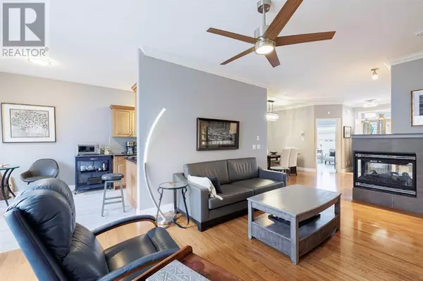 Calgary, AB T2Y4C5,269 Shannon Estates Terrace SW