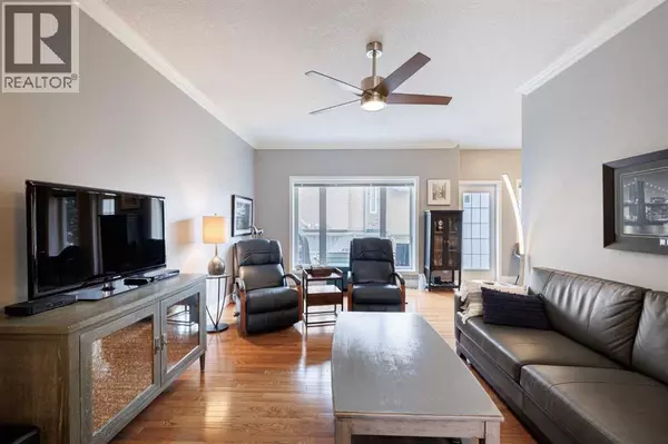 Calgary, AB T2Y4C5,269 Shannon Estates Terrace SW