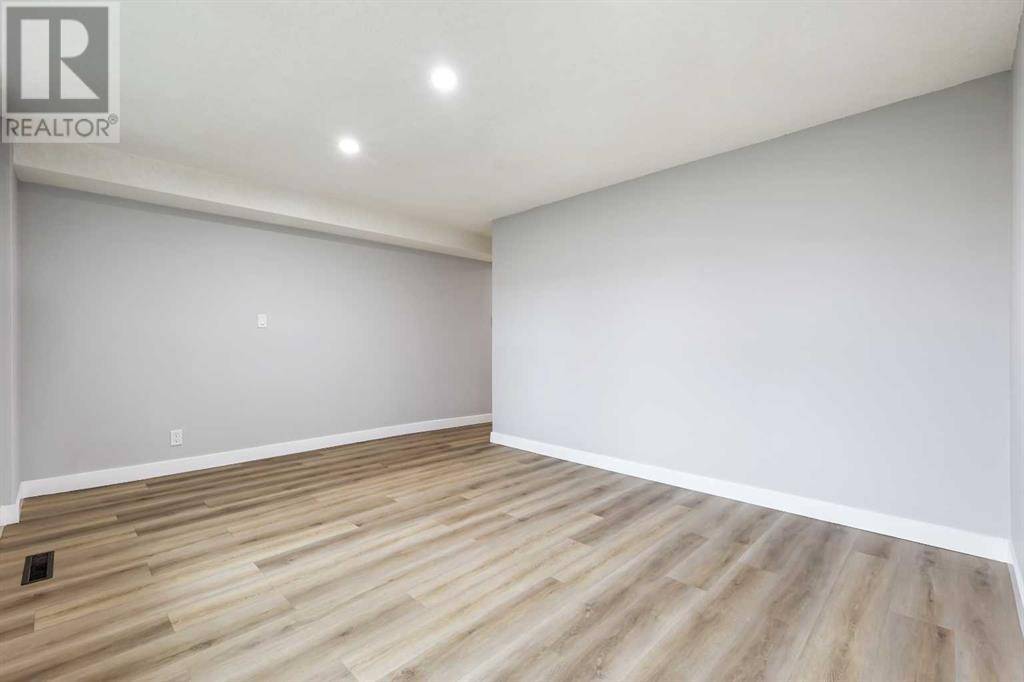 Calgary, AB T3H1W9,2, 2311 17A Street SW
