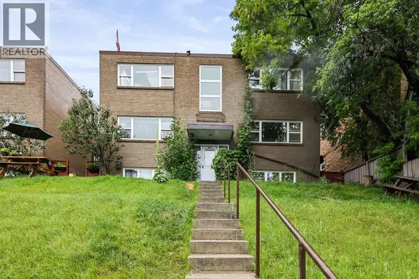 2, 2311 17A Street SW, Calgary, AB T3H1W9