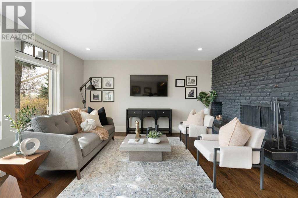 Calgary, AB T2T3Y5,4815 14A Street SW