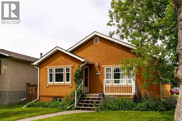 Calgary, AB T2M0W6,1404 18 Avenue NW