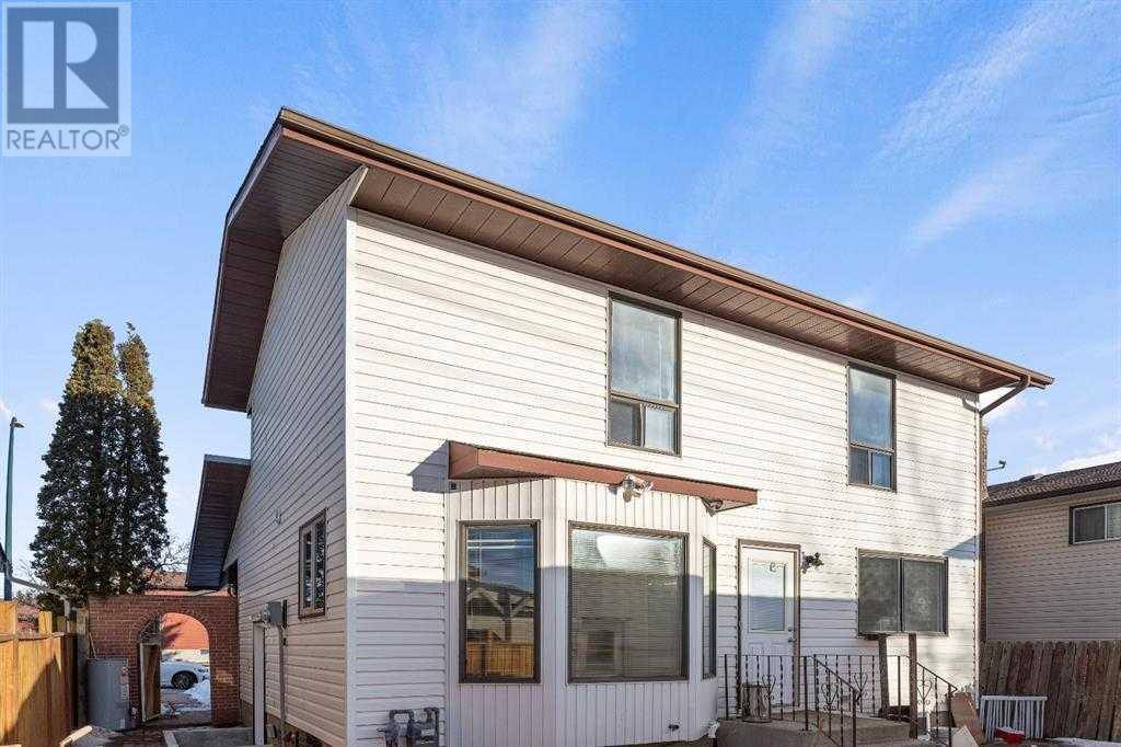 Calgary, AB T1Y4W3,272 Templevale Road NE