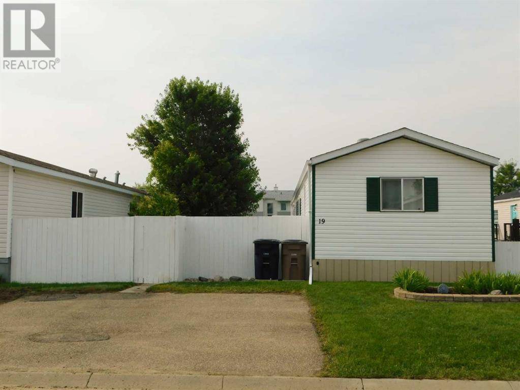 Brooks, AB T1R1E9,19 Meadow Lake Gate