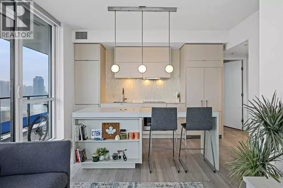 2104, 615 6 Avenue SE, Calgary, AB T2G1S2