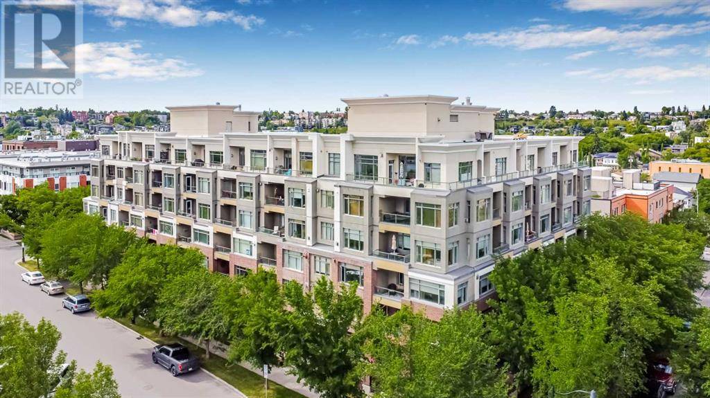 422, 930 Centre Avenue NE, Calgary, AB T2E9C8