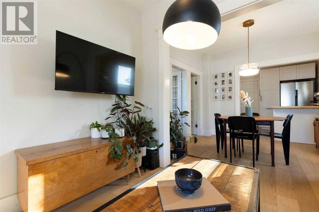 Calgary, AB T2M0T4,317 18 Avenue NW