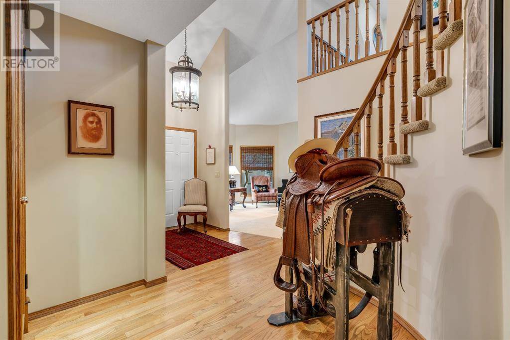 Calgary, AB T2W6C1,123 Canterbury Court SW