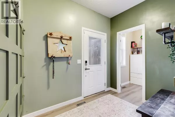 Airdrie, AB T4B0E2,415 Morningside Crescent SW