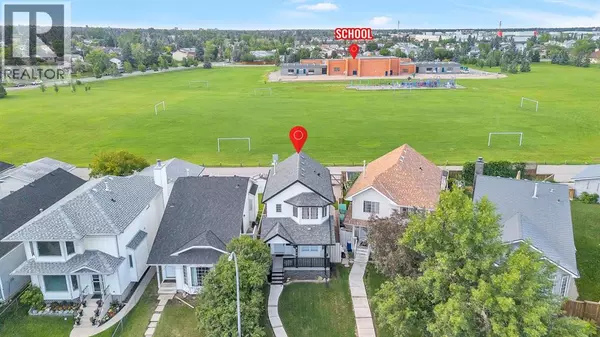 Calgary, AB T2B3E5,106 Erin Meadow Close SE
