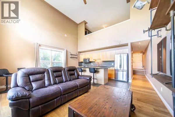 Calgary, AB T2T1G5,102, 1505 27 Avenue SW