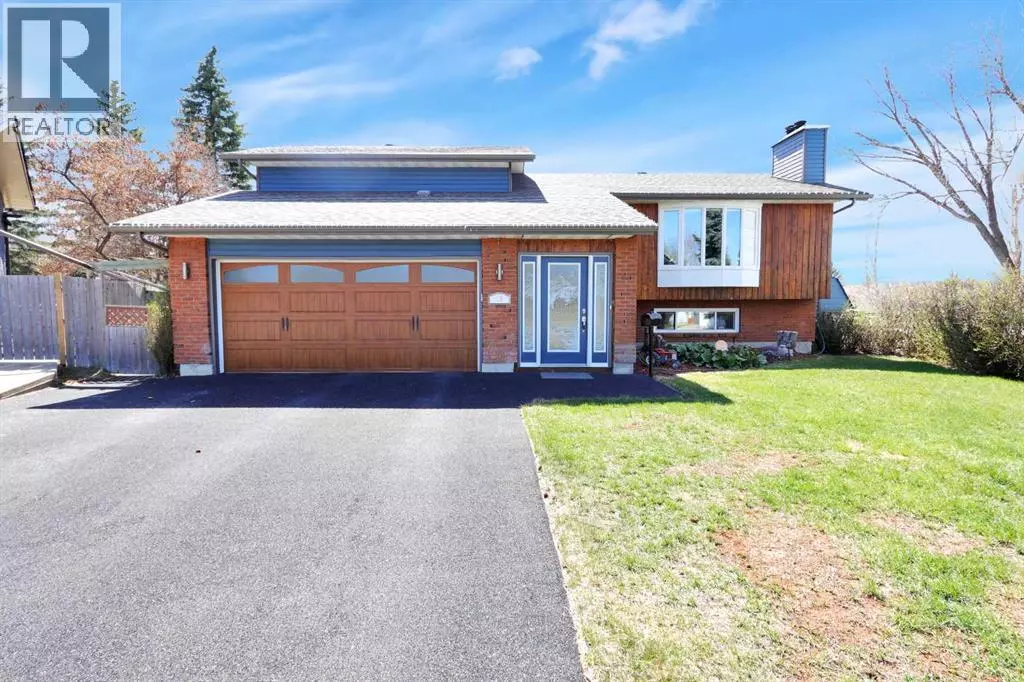 Red Deer, AB T4R1T1,16 Markle Crescent
