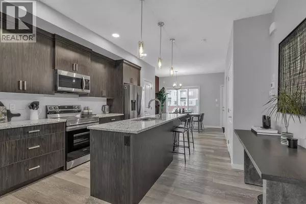Airdrie, AB T4B5J1,1121 Chinook Gate Bay SW