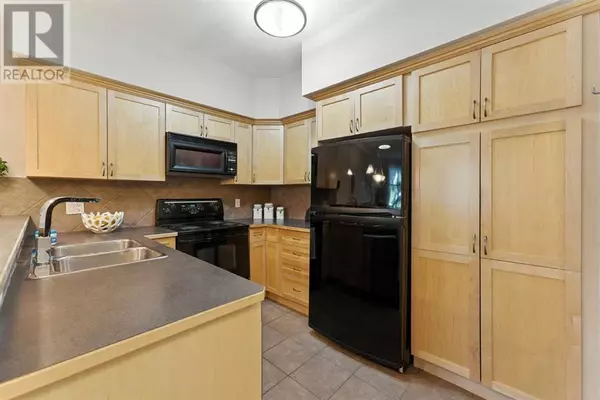 Calgary, AB T3H4Z1,2210, 1888 Signature Park SW