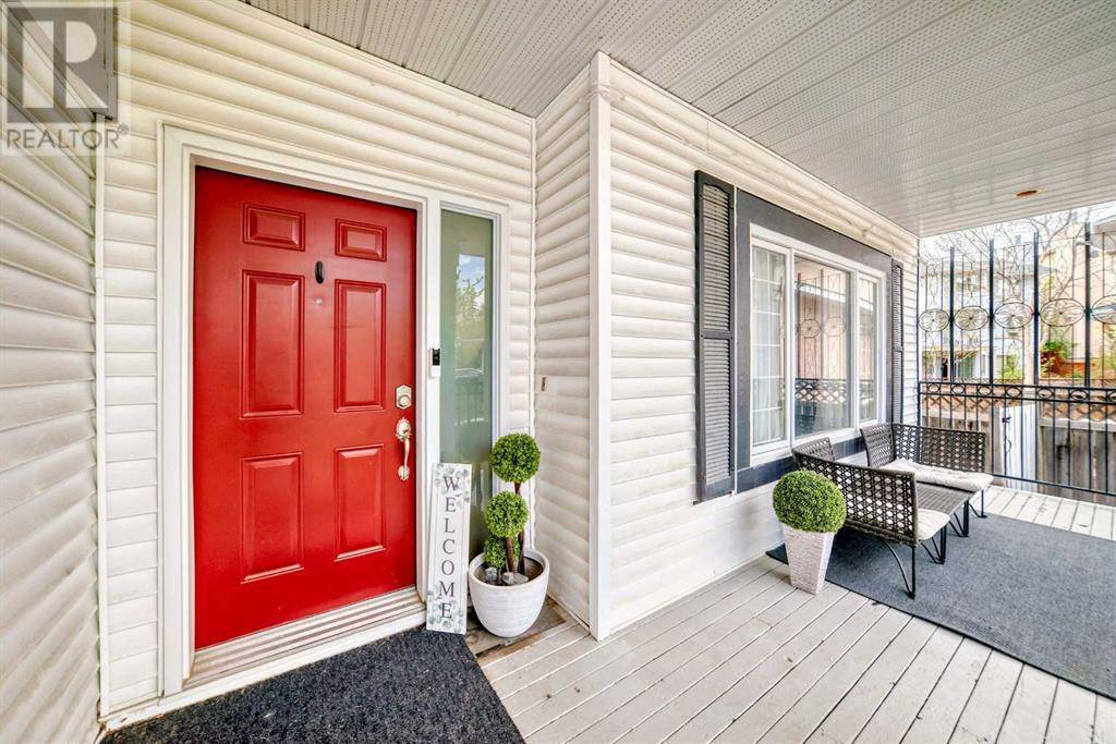 Calgary, AB T3H2T5,145 Straddock Terrace SW