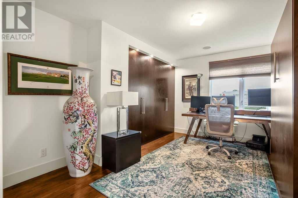 Calgary, AB T2S1T8,3810 2 Street SW