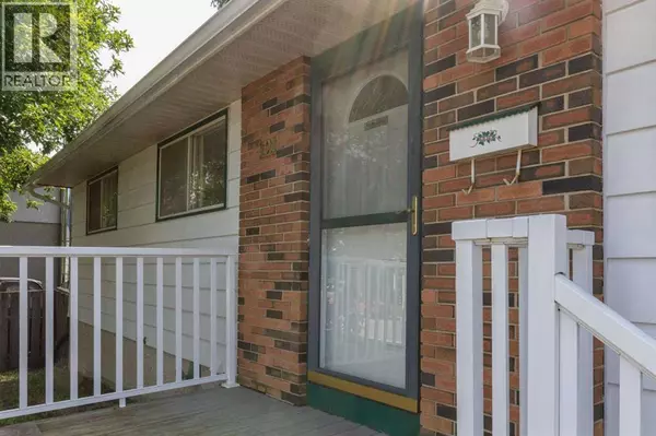 Fort Mcmurray, AB T9H2T3,121 Beale Crescent