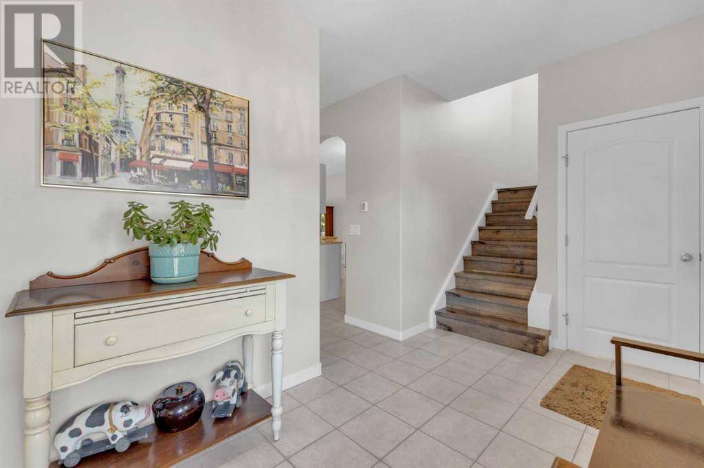 Red Deer, AB T4R2X5,166 Asmundsen Avenue