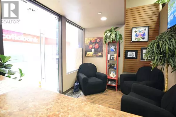 Calgary, AB T3K2A8,401, 8120 Beddington Boulevard NW