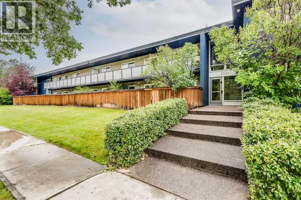 6, 3208 19 Street NW, Calgary, AB T2L2A8