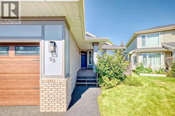 Calgary, AB T2Z2K8,96 Douglas Shore Close SE