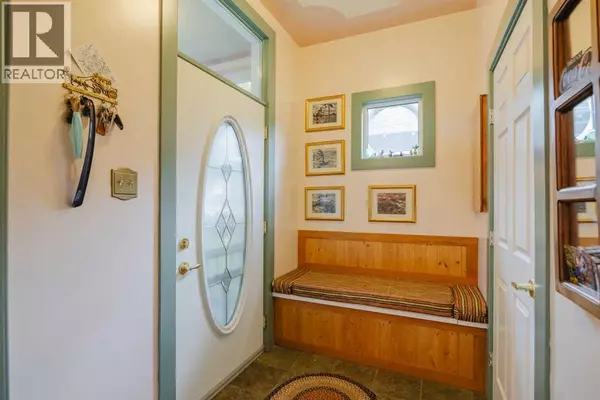 Okotoks, AB T1S1J7,15 Elma Street W