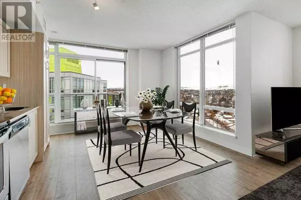 Calgary, AB T2L2L6,1312, 10 Brentwood Common NW
