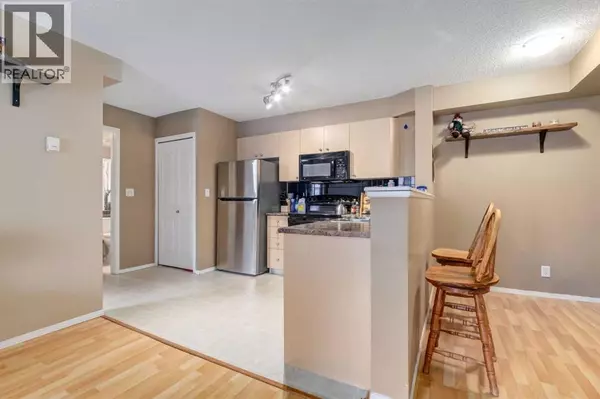 Calgary, AB T2P2M5,716, 1111 6 Avenue SW