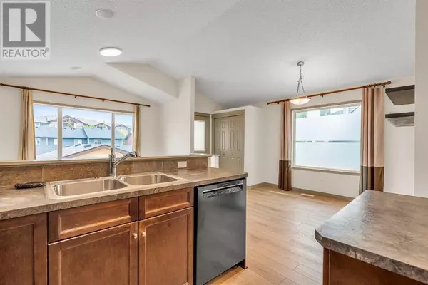 Calgary, AB T3K0G3,16 Panora Close NW