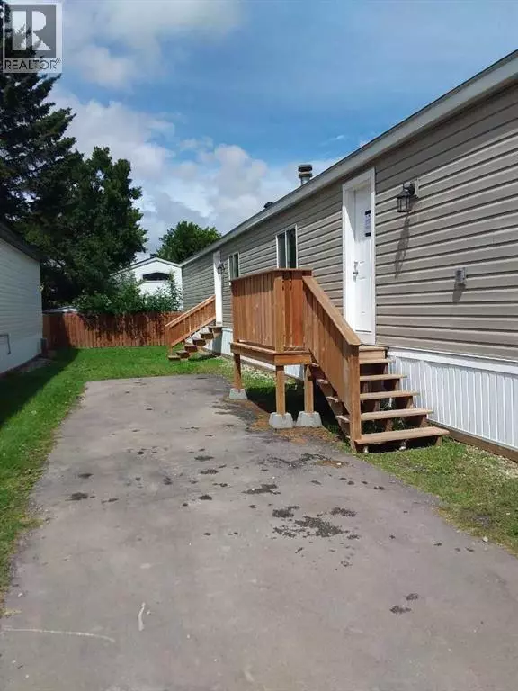 Calgary, AB T2A0W6,4, 6220 17 Avenue SE