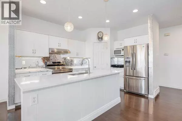 Calgary, AB T3J5G2,61 Saddlecrest Place NE