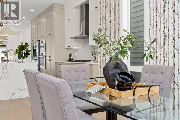 Calgary, AB T2M1B3,1728 19 Avenue NW