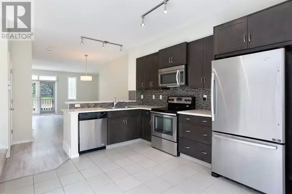 Calgary, AB T3K3Z5,19 Kinlea Common NW