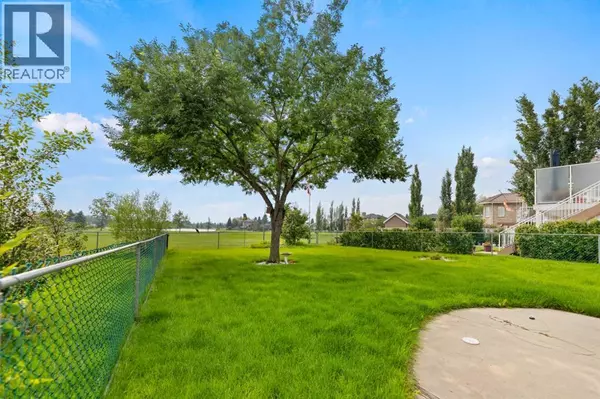 Chestermere, AB T1X1C2,185 Lakeside Greens Drive