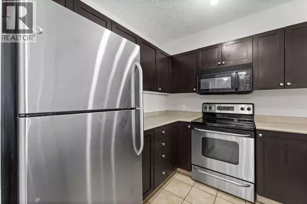 Calgary, AB T2P5M5,910, 1111 6 Avenue SW