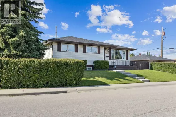 Calgary, AB T2E6H9,2119 Vista Crescent NE