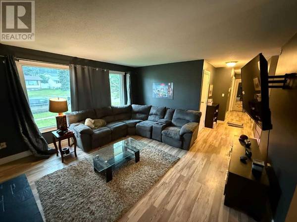 Hinton, AB T7V1C8,131 Tamarack Avenue