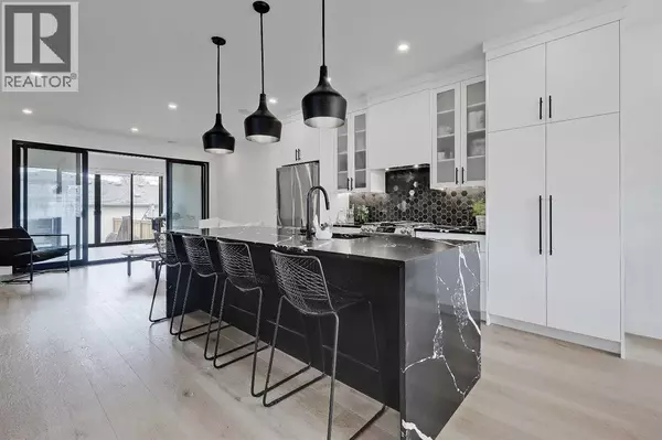 Calgary, AB T3C1K8,1440 26A Street SW