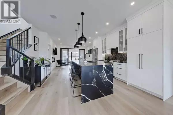 Calgary, AB T3C1K8,1440 26A Street SW
