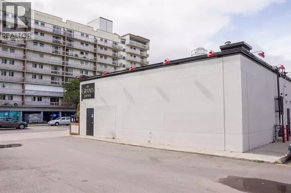Calgary, AB T2N1Z7,123 14 Street NW