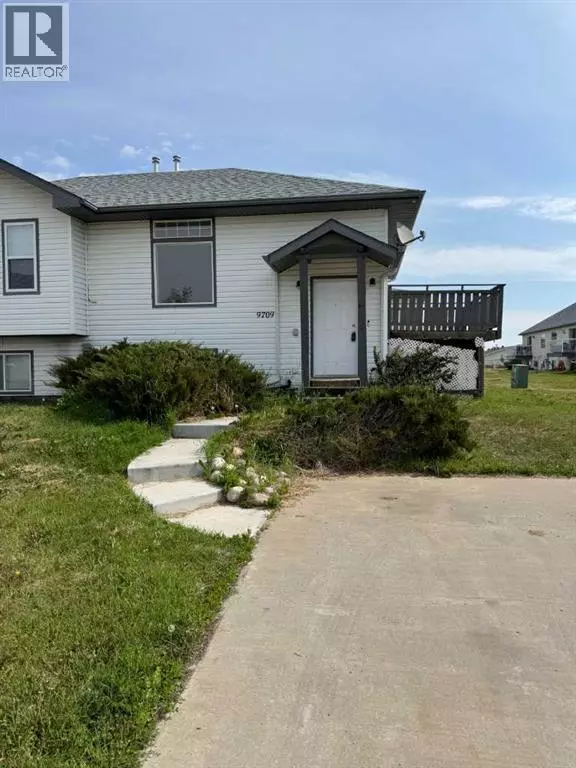 9709A 98 Street, Sexsmith, AB T0H3C0