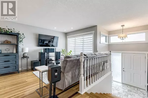 Calgary, AB T2W4L7,31 Woodmont Way SW
