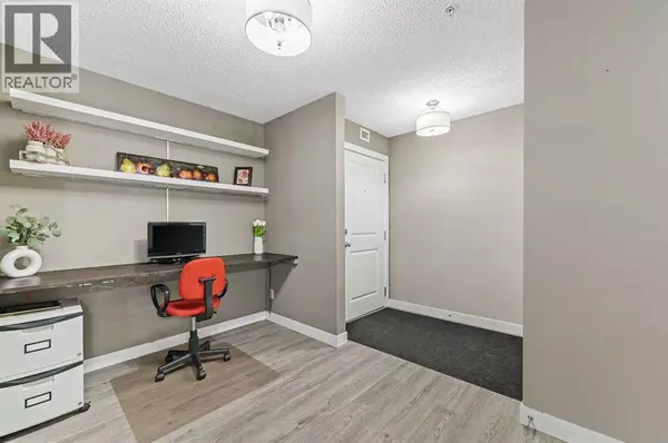 Airdrie, AB T4B3V7,8113, 403 Mackenzie Way SW