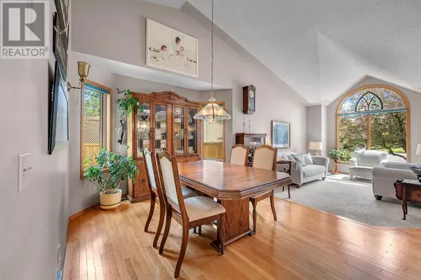Calgary, AB T3A4W8,43 Edgeview Heights NW
