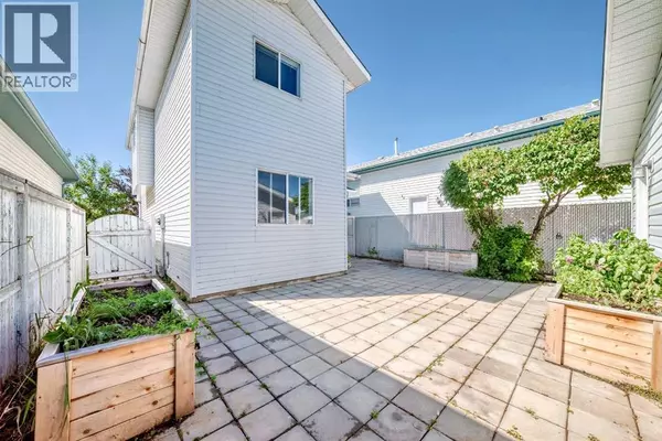 Calgary, AB T2A7T2,68 Applebrook Circle SE